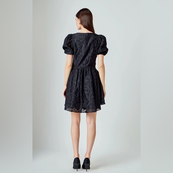 Endless Rose Black Textured Dress - Picture 3 of 9